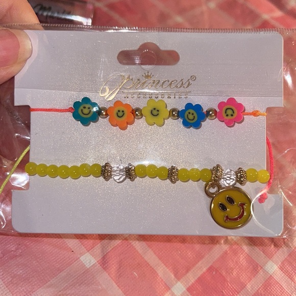 🎈SALE🎈🎀#34.MAKEUP BUNDLE🎀 - Picture 8 of 10